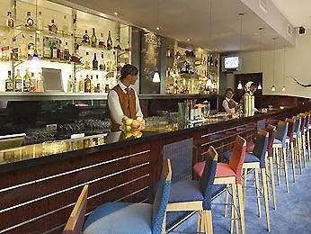 Essential By Dorint Frankfurt-niederrad Hotell