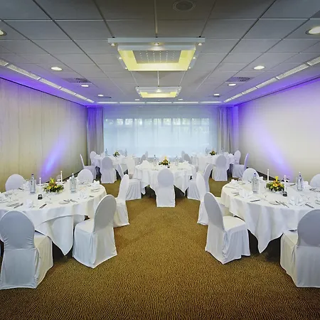 Essential By Dorint Frankfurt-niederrad Hotell