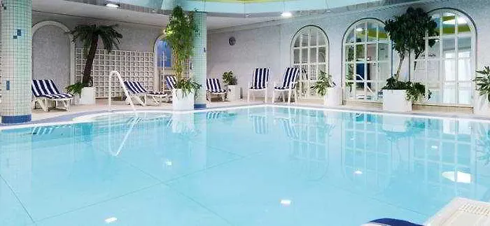 Essential By Dorint Frankfurt-niederrad 호텔 4*